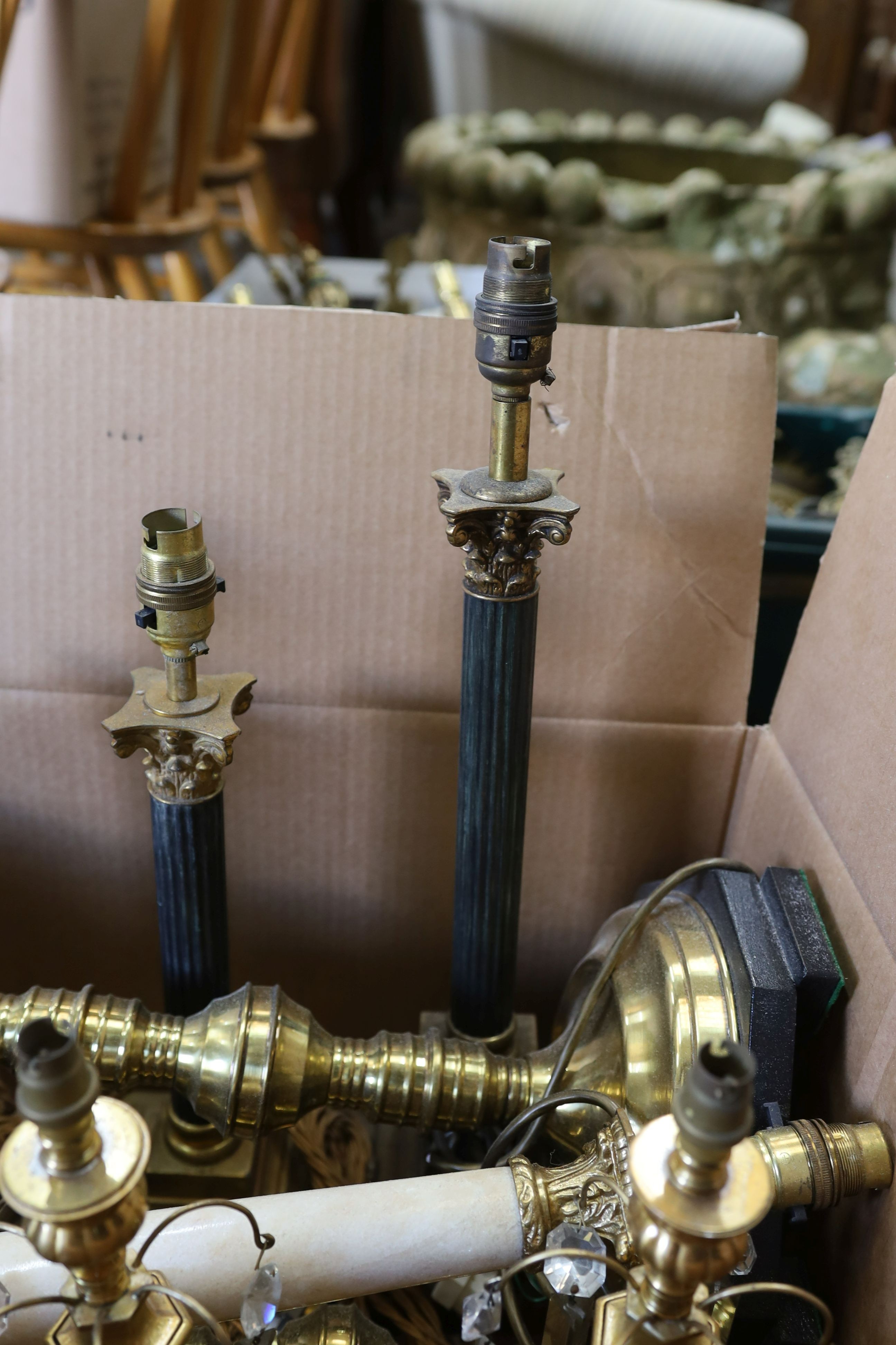 A quantity of assorted gilt metal mounted table lamps